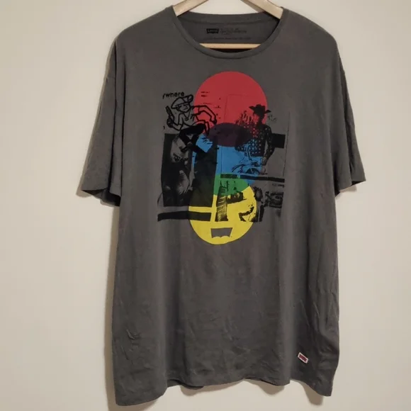Levi's Men's Grey T-shirt with various Vintage Levi's Images on Front Size XXL - Picture 5 of 11